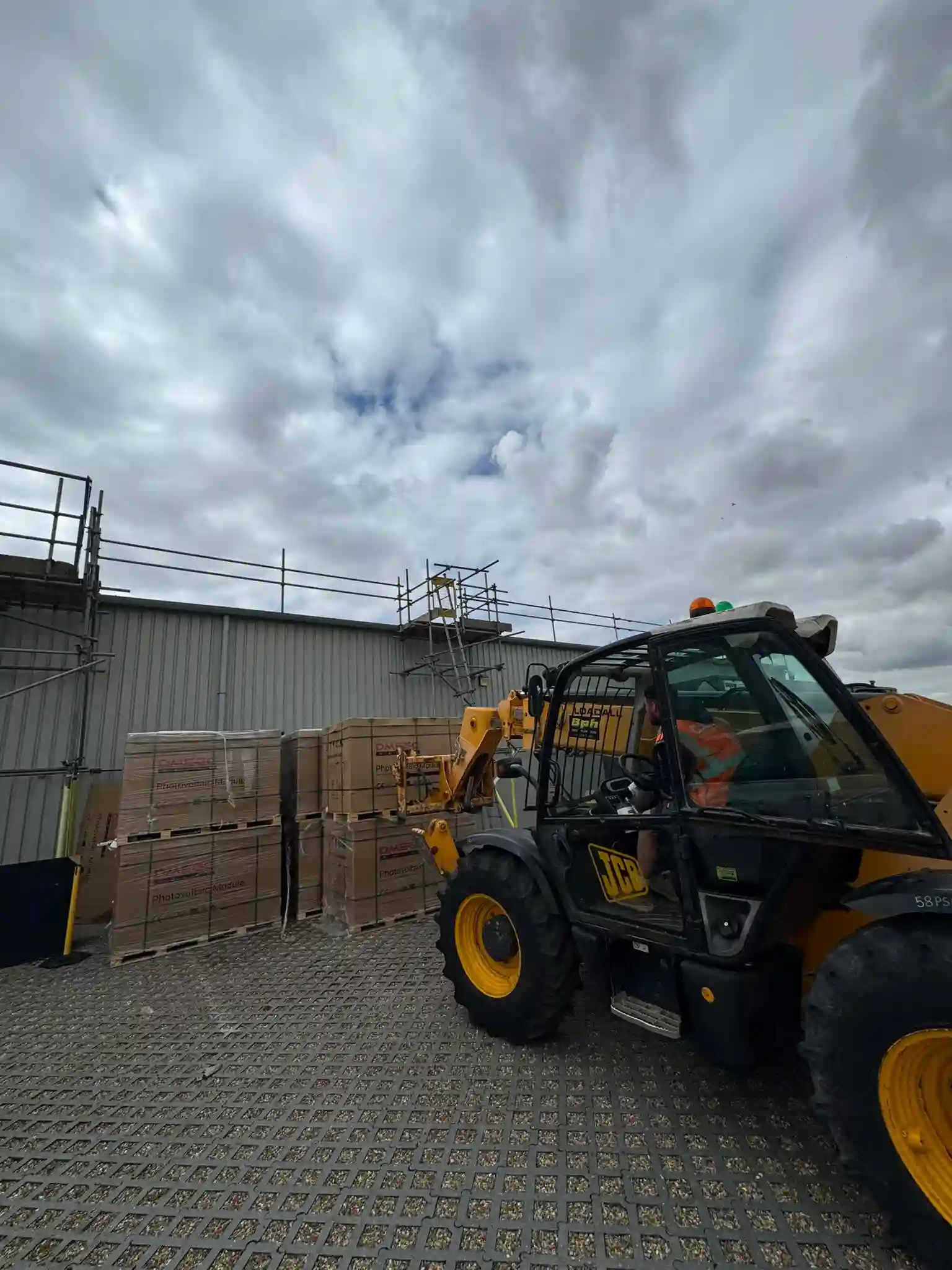 200kW Solar + 200kWh Battery Storage, photograph 15